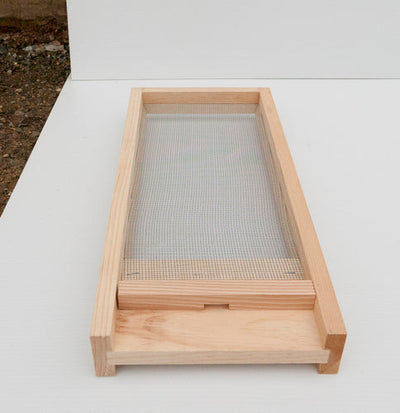 Assembled Screened Bottom Board